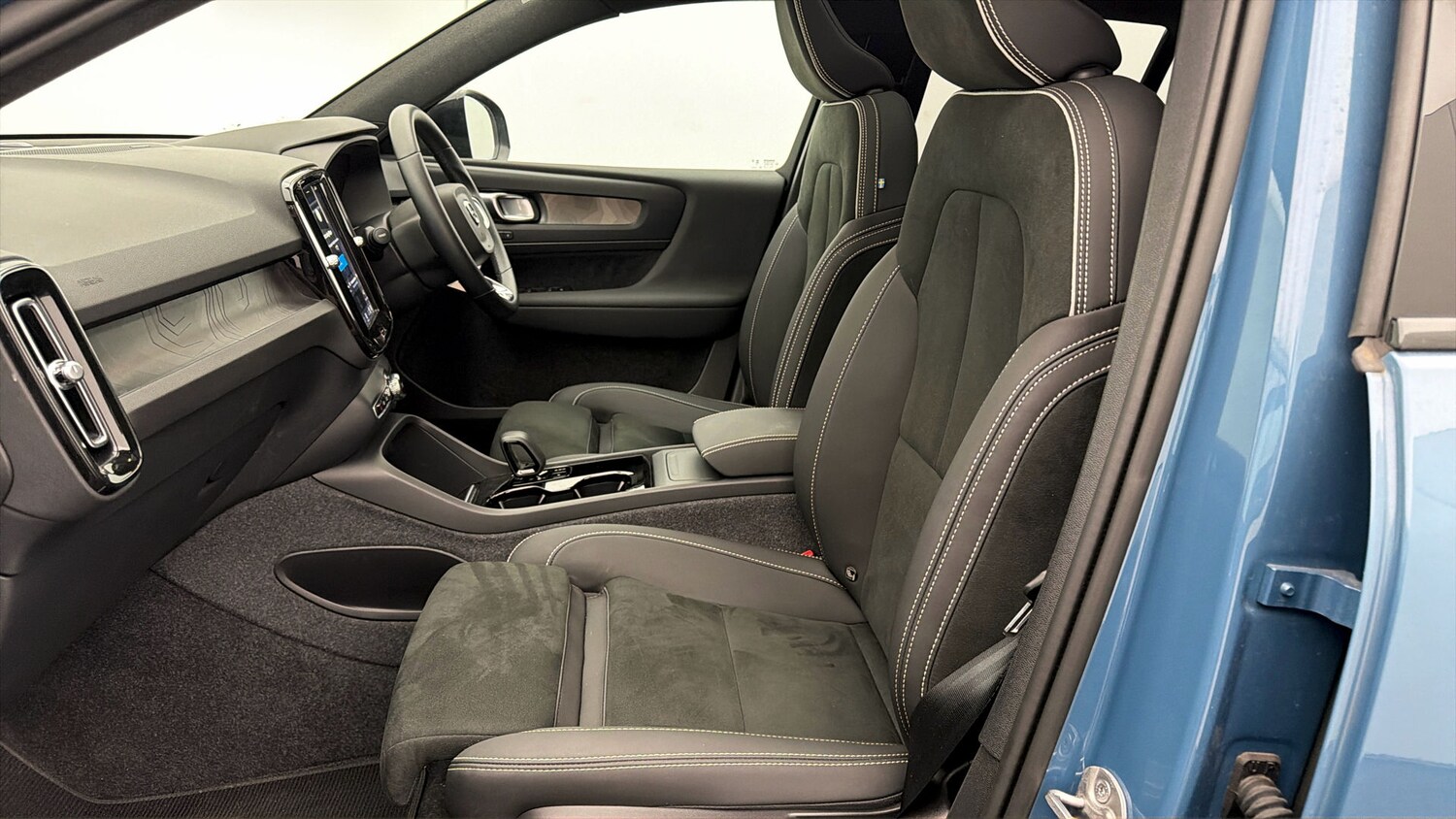 Used Volvo EX40 2024 for sale - 78178228: Photo 13