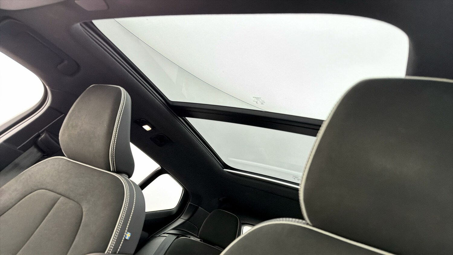 Used Volvo EX40 2024 for sale - 78178228: Photo 28