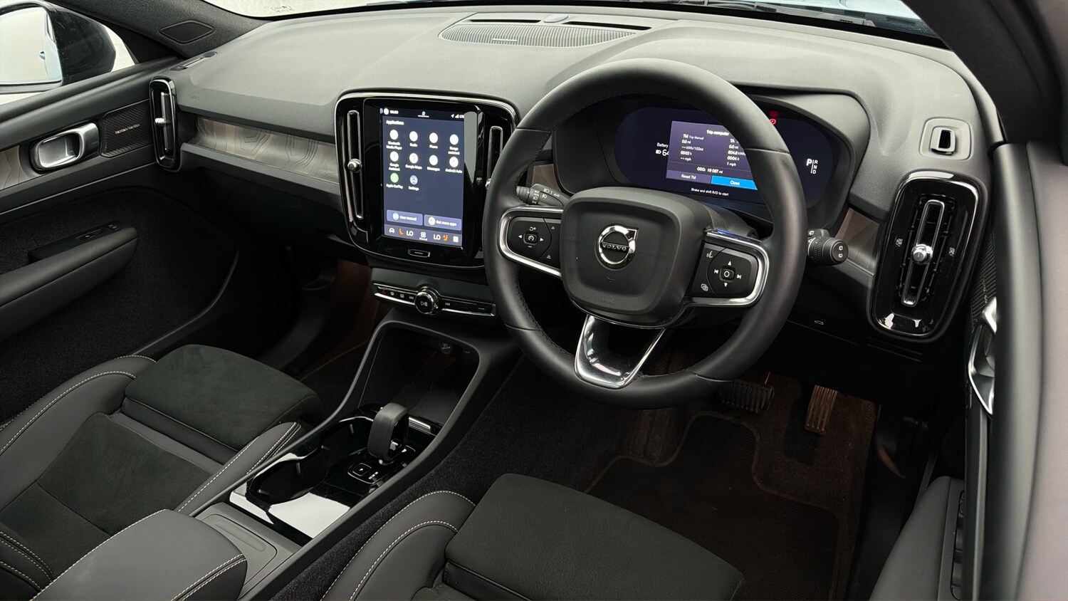 Used Volvo EX40 2024 for sale - 78178228: Photo 9