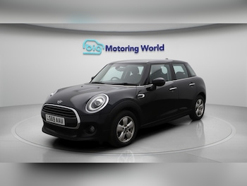 Used MINI Hatch 2019 for sale - 76473731: Photo