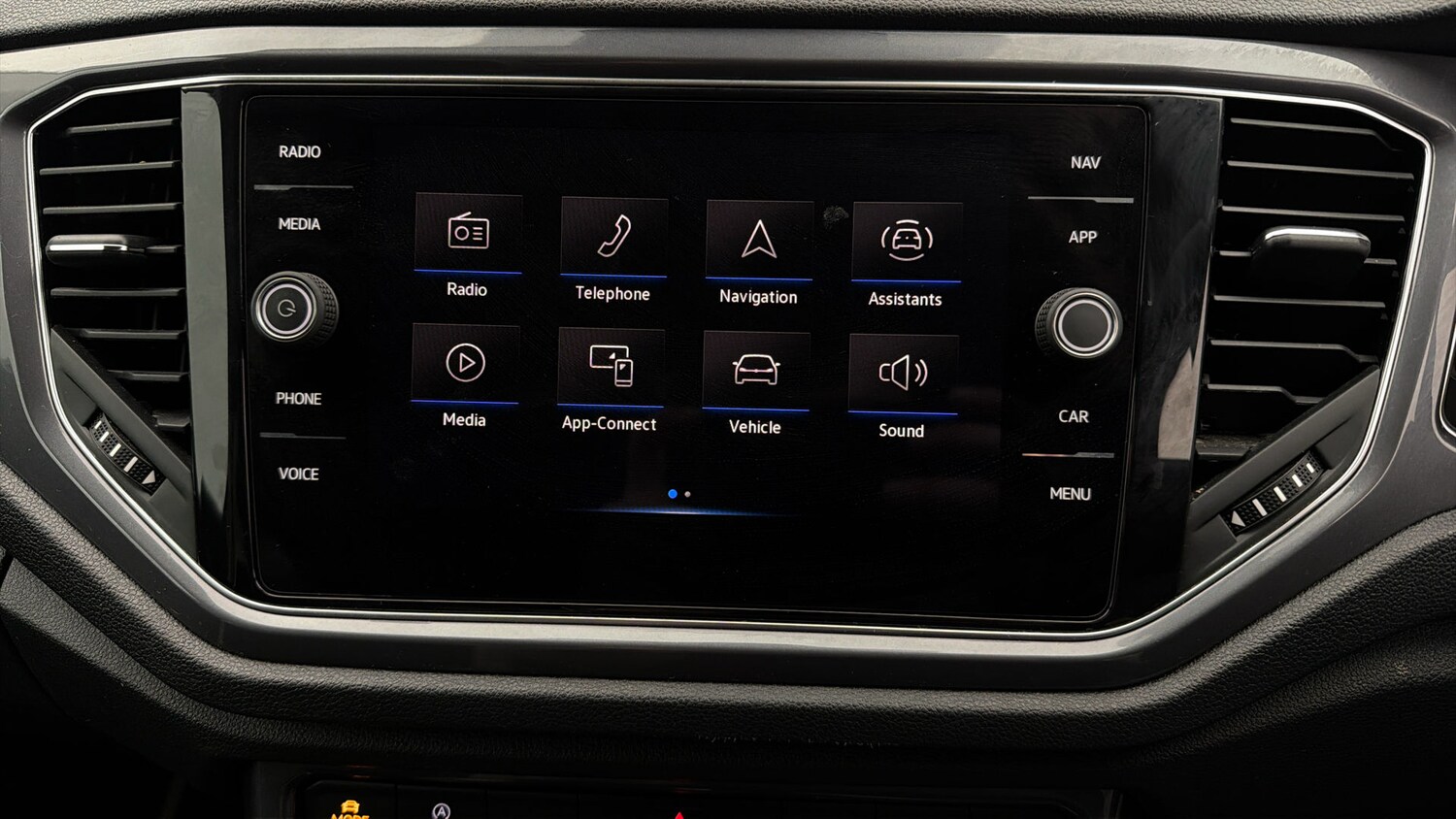 Used Volkswagen T-Roc for sale - 78223111: Photo 10