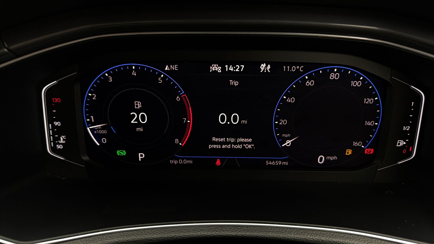 Used Volkswagen T-Roc for sale - 78223111: Photo 24