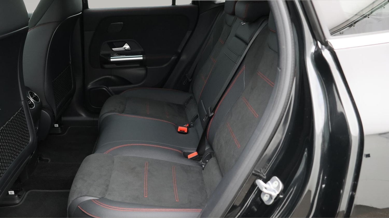 Used Mercedes-Benz EQA 2025 for sale - 76644908: Photo 17