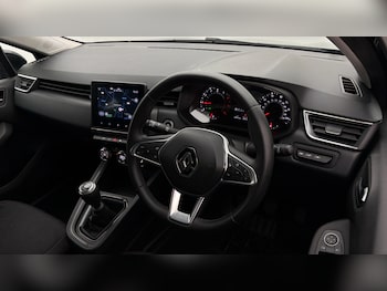 Used Renault Clio 2022 for sale - 77888296: Photo