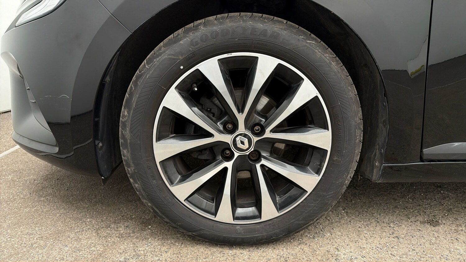 Used Renault Clio 2022 for sale - 77888296: Photo 9