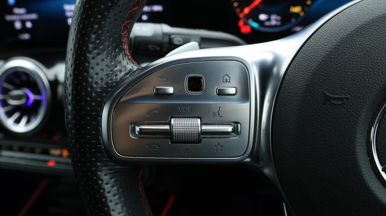 Used Mercedes-Benz EQA 2021 for sale - 76108819: Photo 25