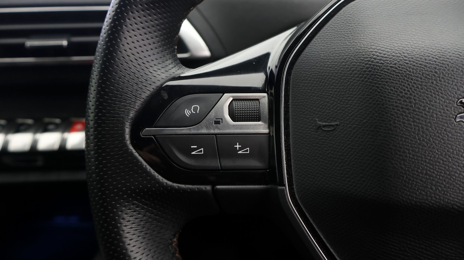 Used Peugeot 3008 2019 for sale - 77652434: Photo 25