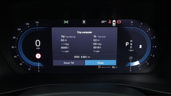 Used Volvo XC40 2024 for sale - 75646995: Photo 11