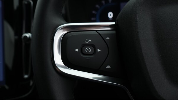 Used Volvo XC40 2024 for sale - 75646995: Photo 25