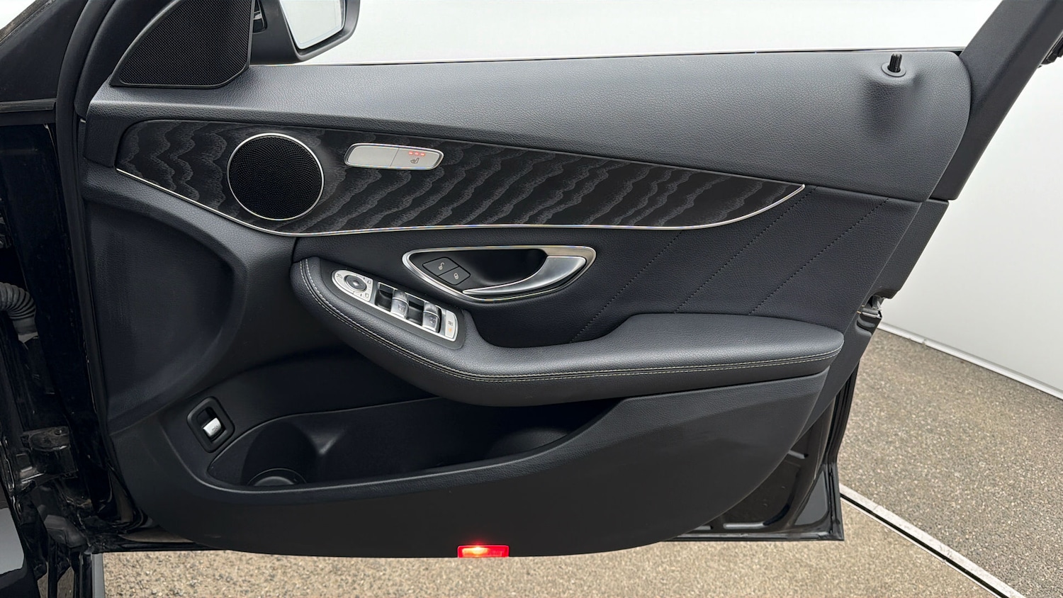 Used Mercedes-Benz C Class 2020 for sale - 77930543: Photo 14