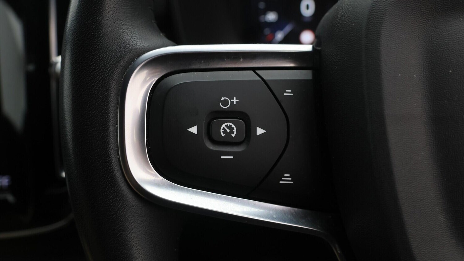 Used Volvo XC40 2020 for sale - 76424534: Photo 23