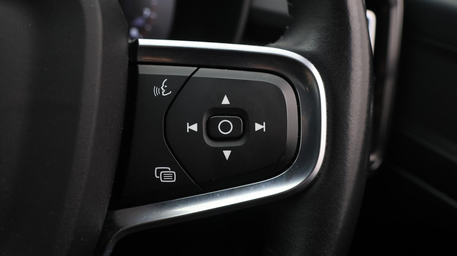 Used Volvo XC40 2020 for sale - 76424534: Photo 24