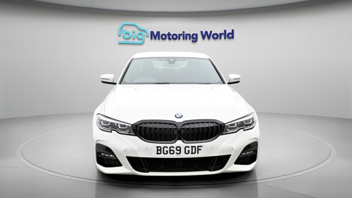 Used BMW 3 Series 2019 for sale - 78025202: Photo 2