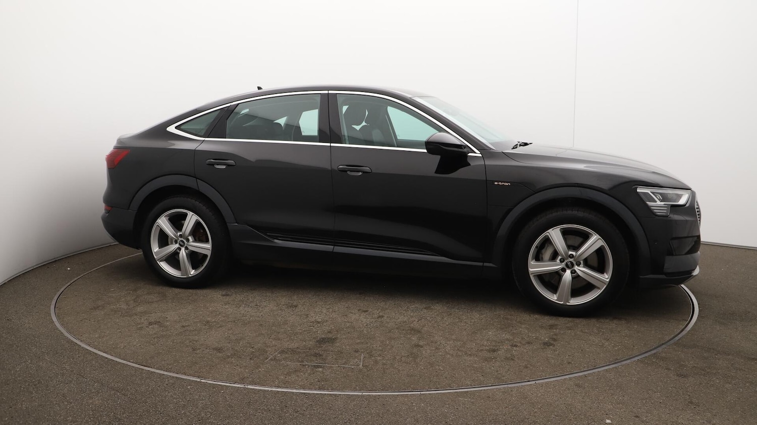 Used Audi e-tron 2022 for sale - 76521610: Photo 50