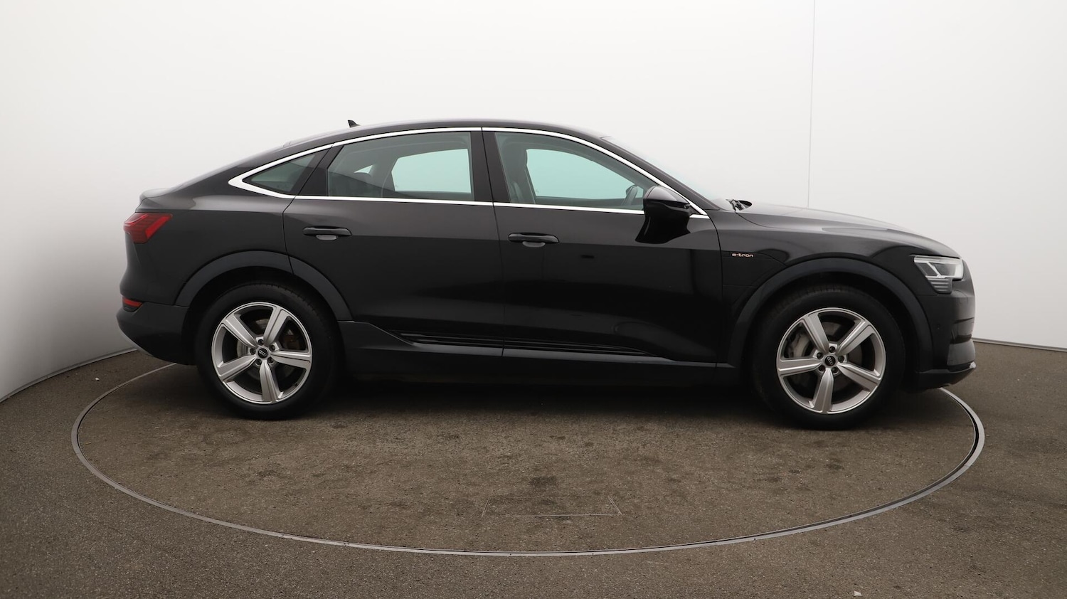 Used Audi e-tron 2022 for sale - 76521610: Photo 51