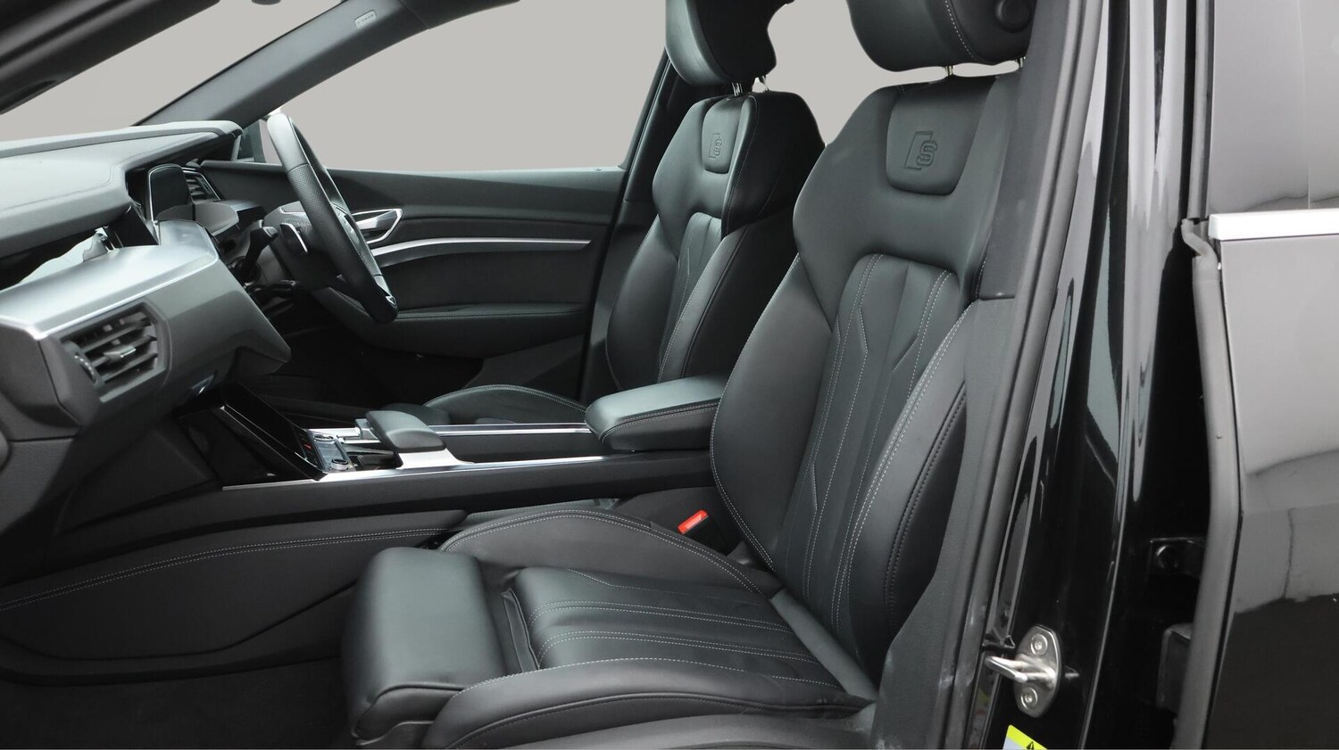 Used Audi e-tron 2022 for sale - 76167348: Photo 21