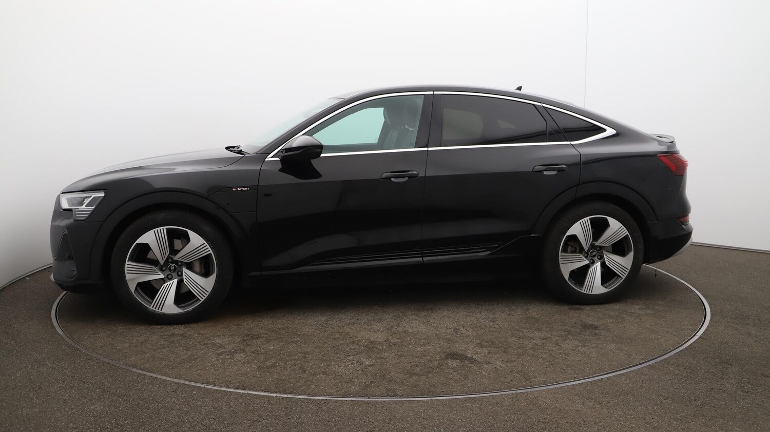 Used Audi e-tron 2022 for sale - 76167348: Photo 67
