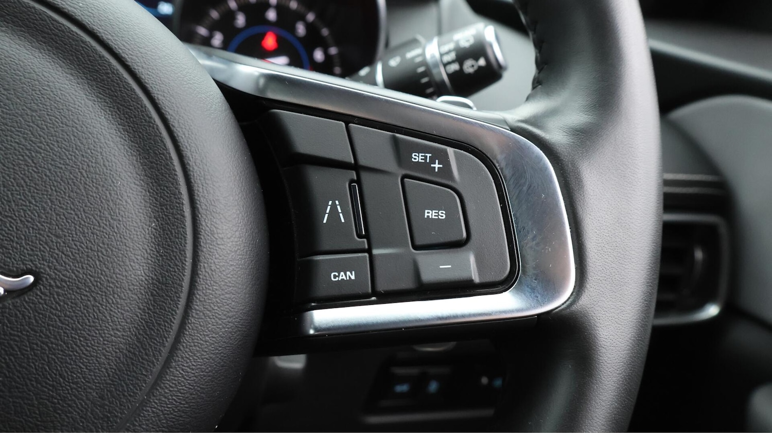 Used Jaguar F-Pace 2019 for sale - 76398739: Photo 26