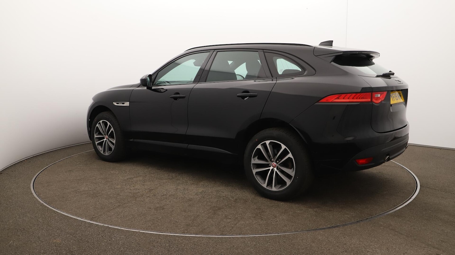 Used Jaguar F-Pace 2019 for sale - 76398739: Photo 37