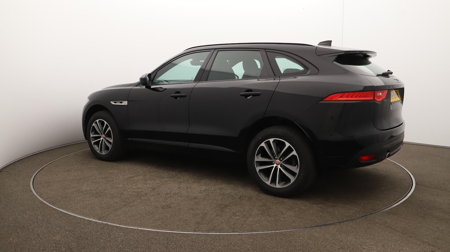 Used Jaguar F-Pace 2019 for sale - 76398739: Photo 38