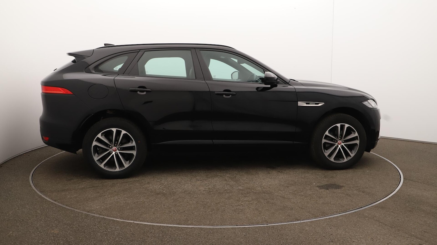 Used Jaguar F-Pace 2019 for sale - 76398739: Photo 52