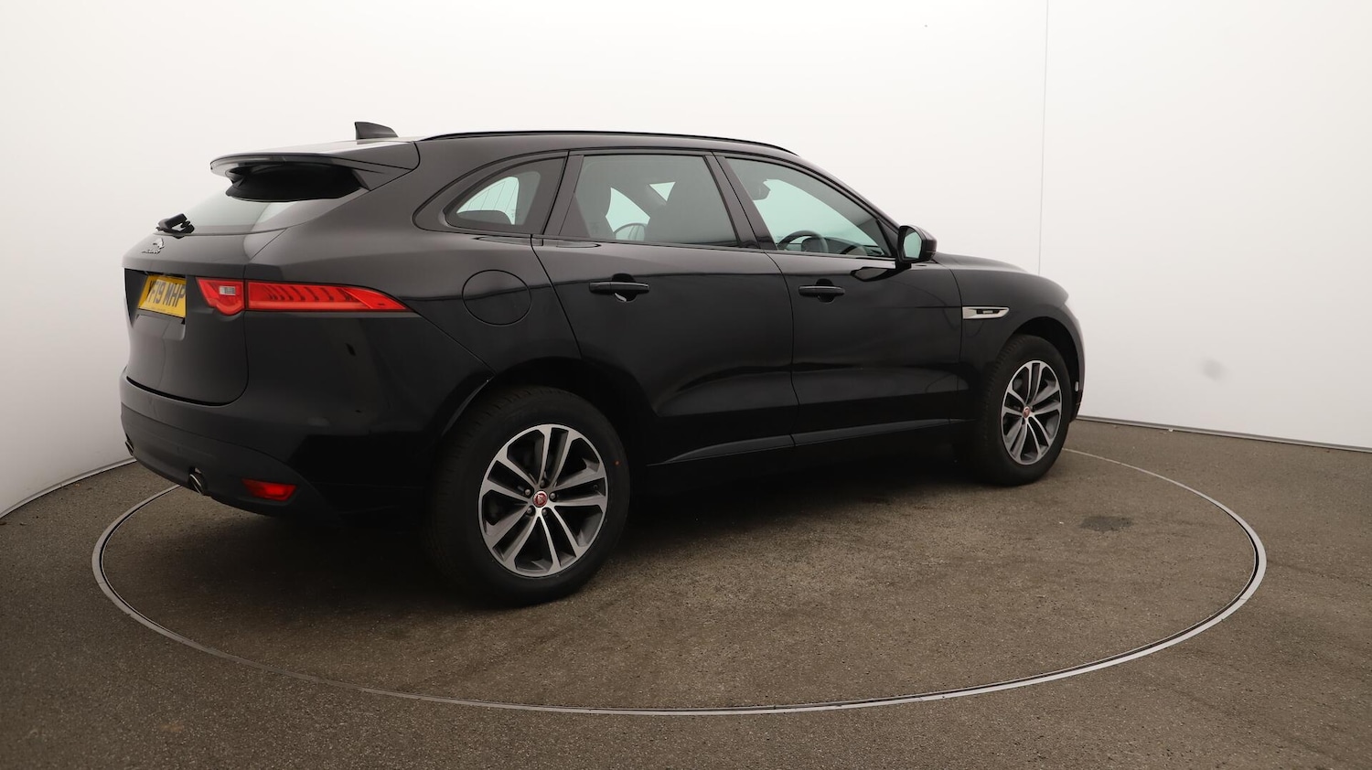 Used Jaguar F-Pace 2019 for sale - 76398739: Photo 55