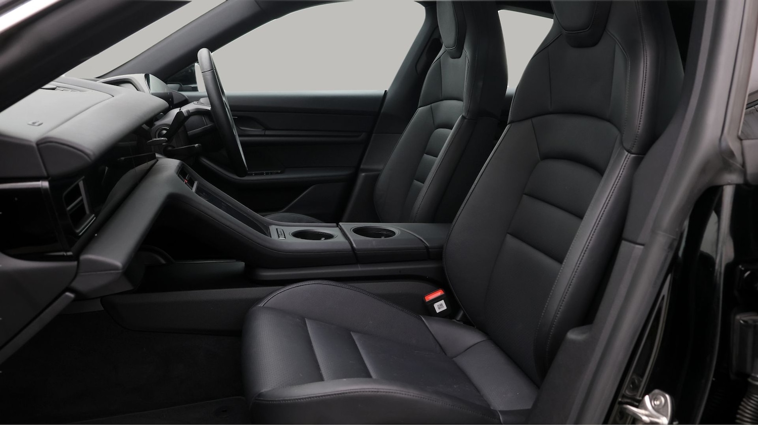 Used Porsche Taycan 2020 for sale - 77578314: Photo 14