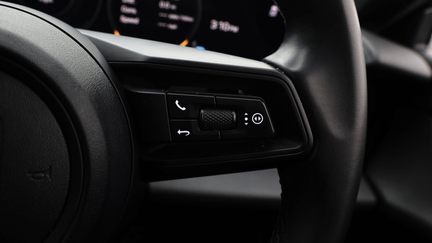 Used Porsche Taycan 2020 for sale - 77578314: Photo 24