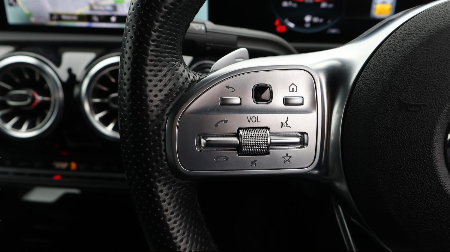 Used Mercedes-Benz CLA 2022 for sale - 76633718: Photo 23