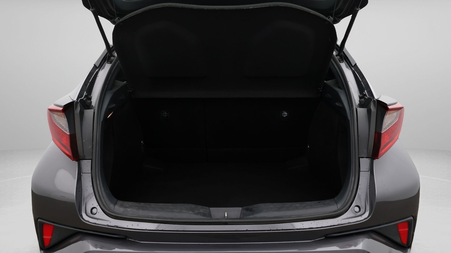 Used Toyota C-HR 2023 for sale - 77435537: Photo 17