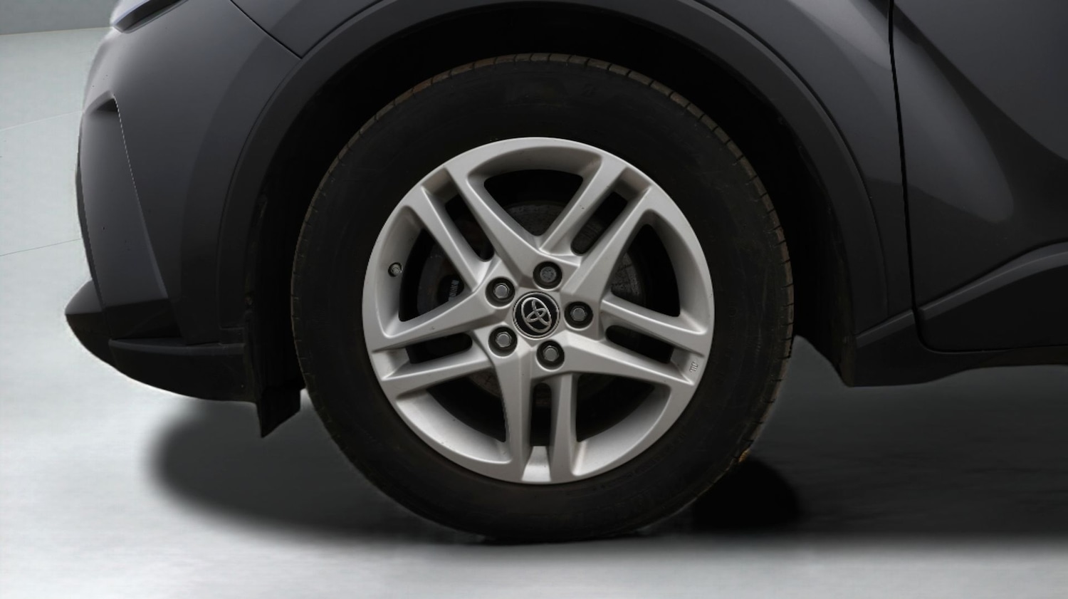 Used Toyota C-HR 2023 for sale - 77435537: Photo 18