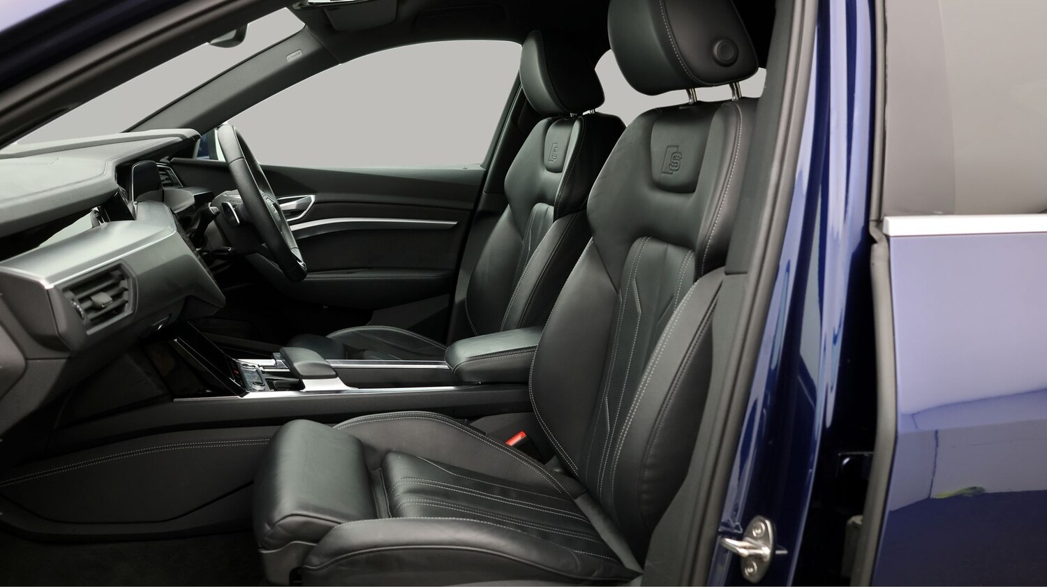 Used Audi e-tron 2022 for sale - 77532180: Photo 14