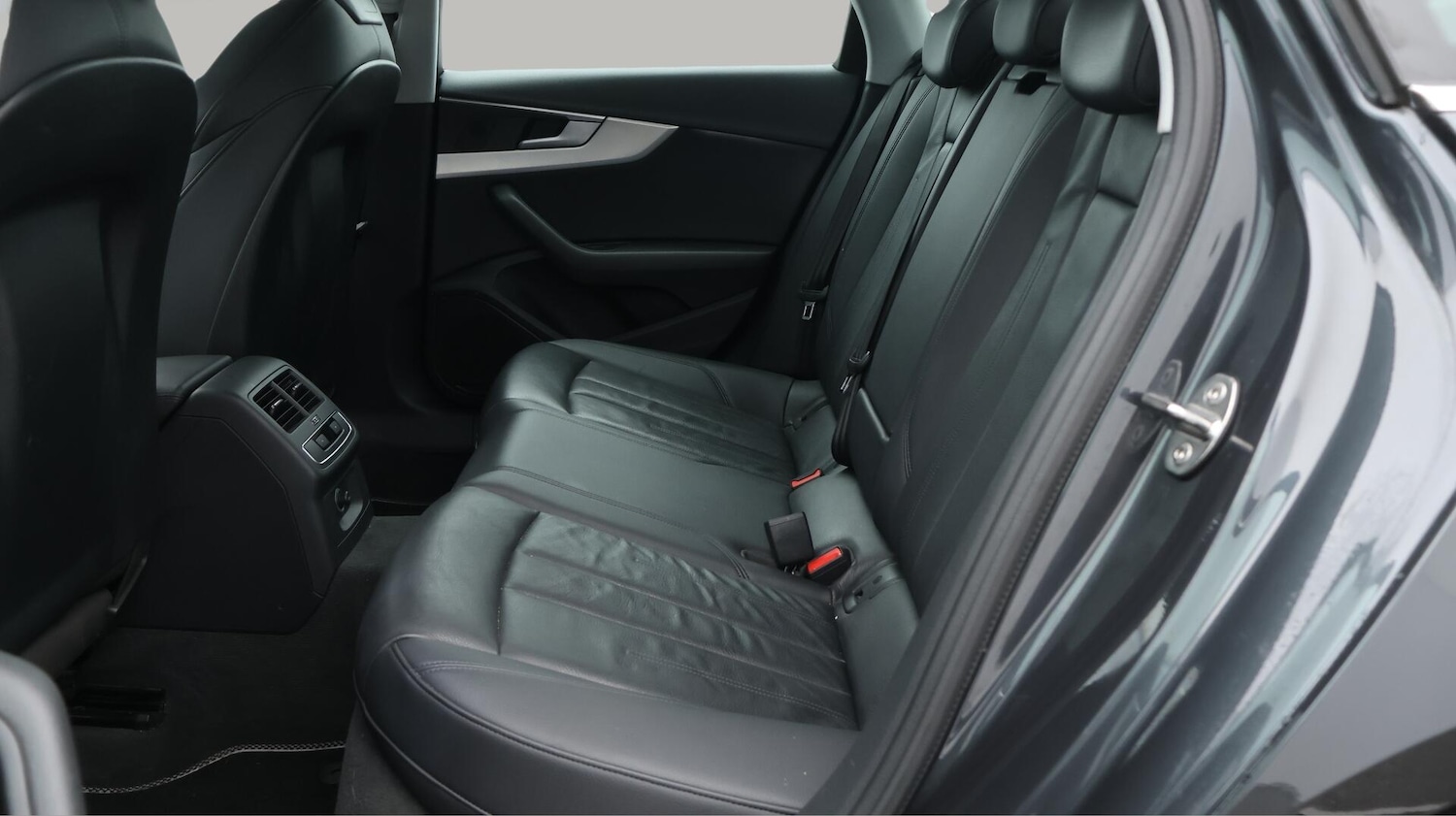 Used Audi A4 2018 for sale - 76188808: Photo 17