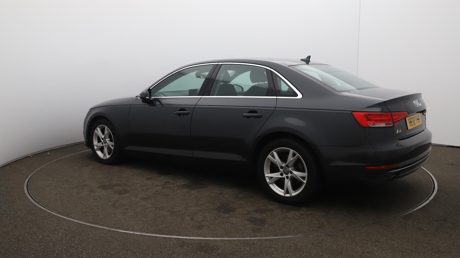 Used Audi A4 2018 for sale - 76188808: Photo 35