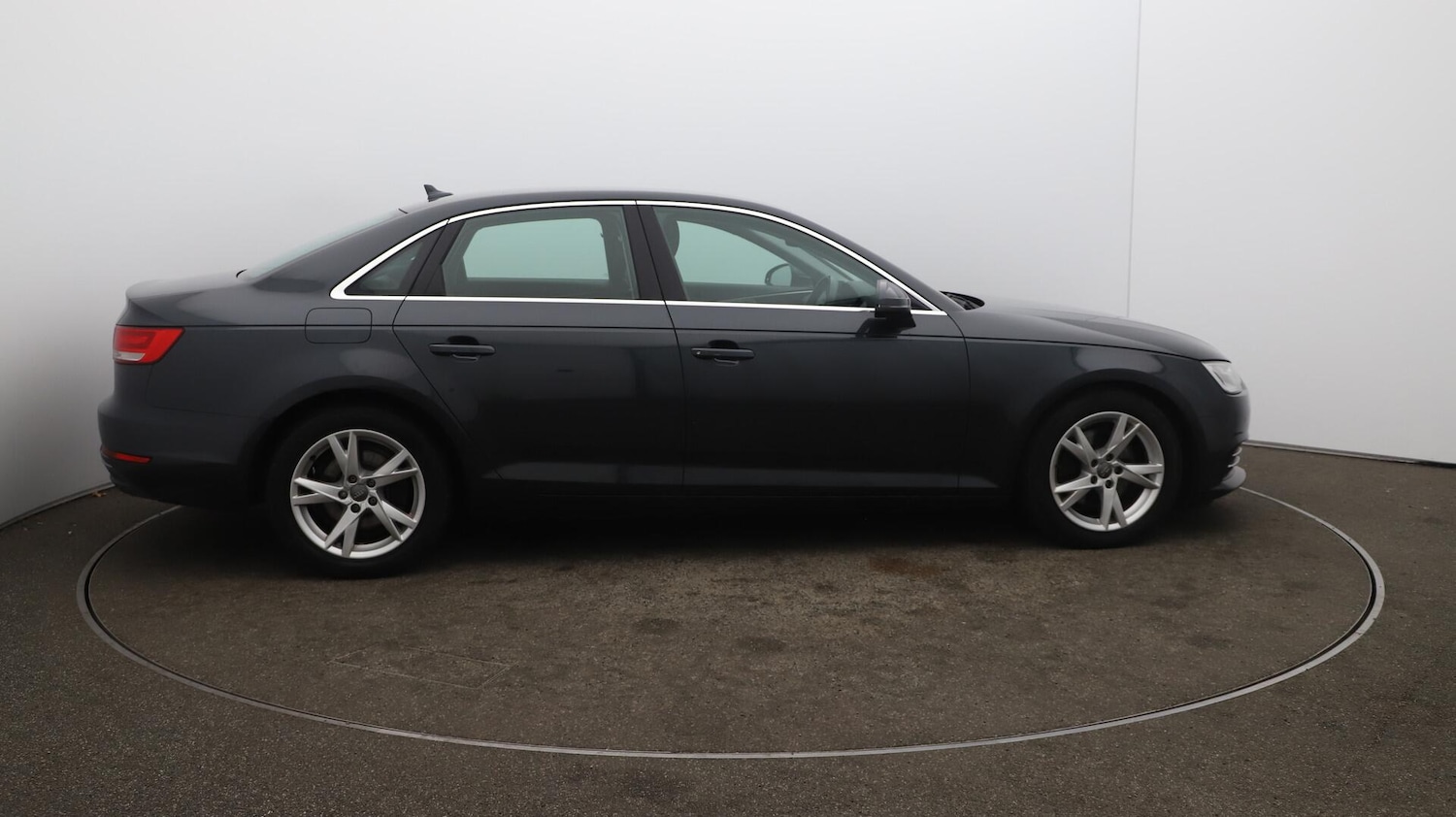 Used Audi A4 2018 for sale - 76188808: Photo 50