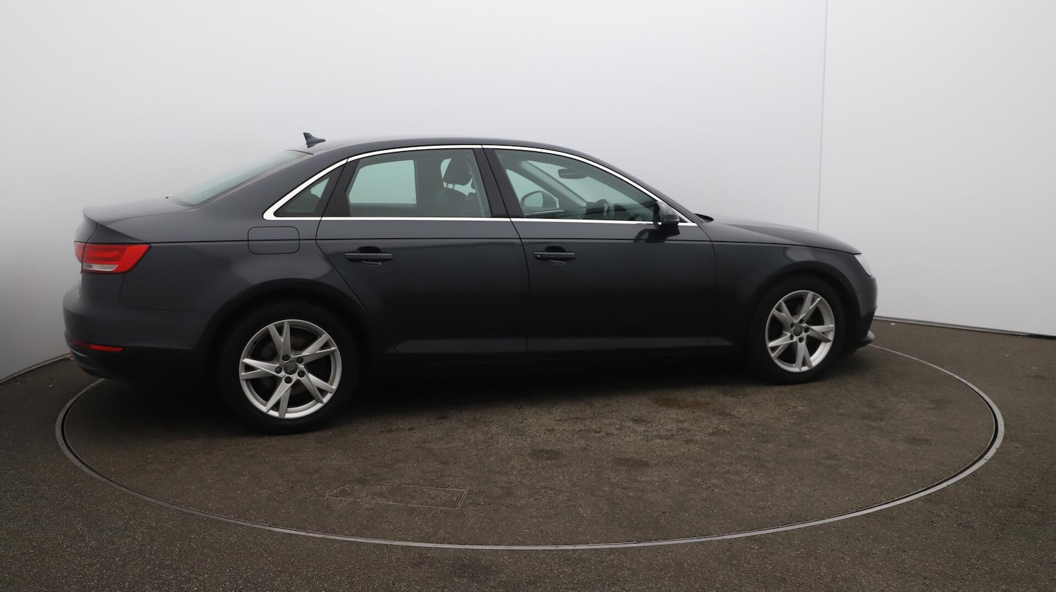 Used Audi A4 2018 for sale - 76188808: Photo 51