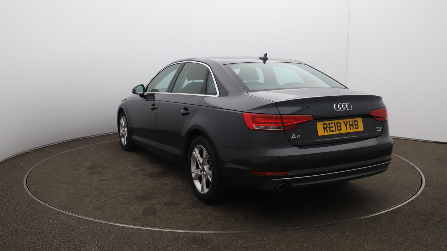 Used Audi A4 2018 for sale - 76188808: Photo 61