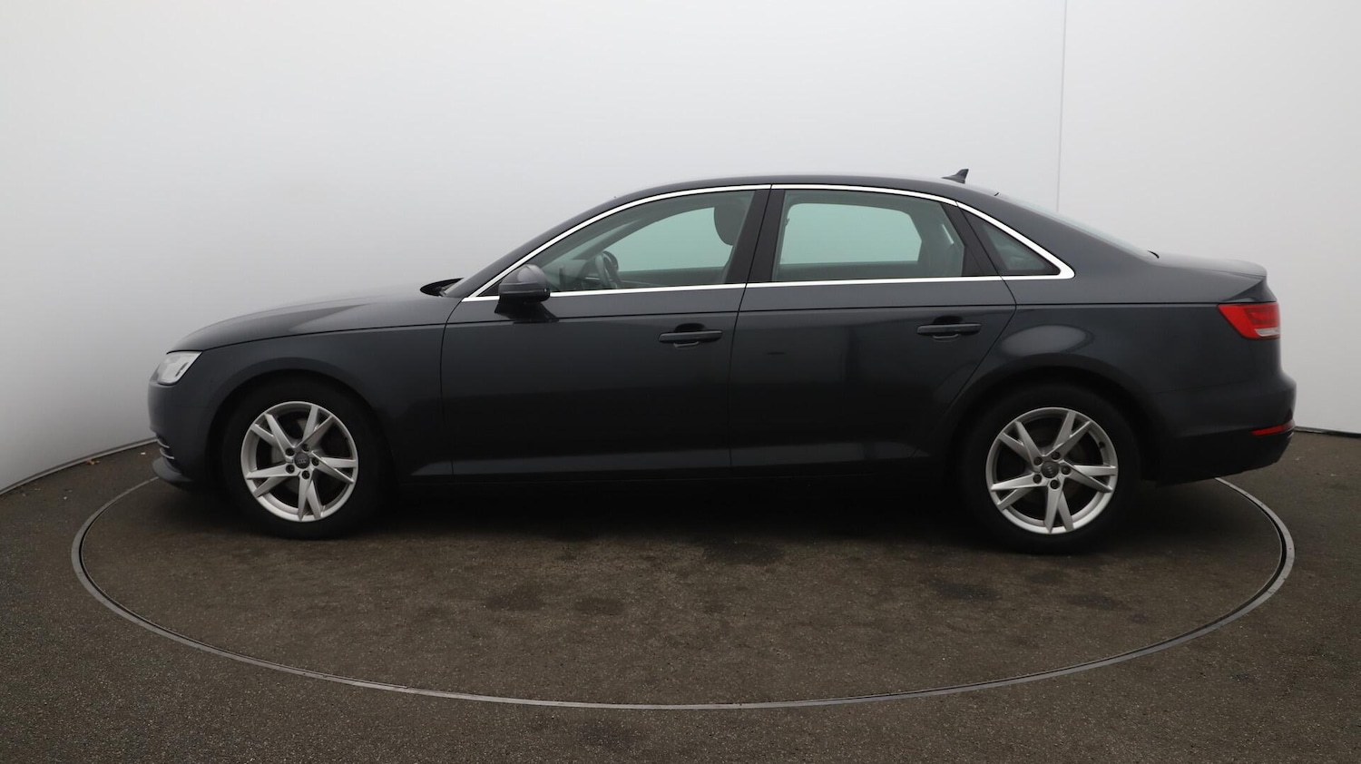 Used Audi A4 2018 for sale - 76188808: Photo 64