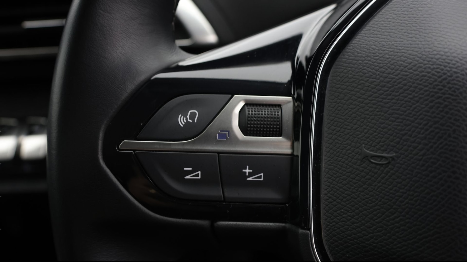 Used Peugeot 5008 2021 for sale - 77635399: Photo 21