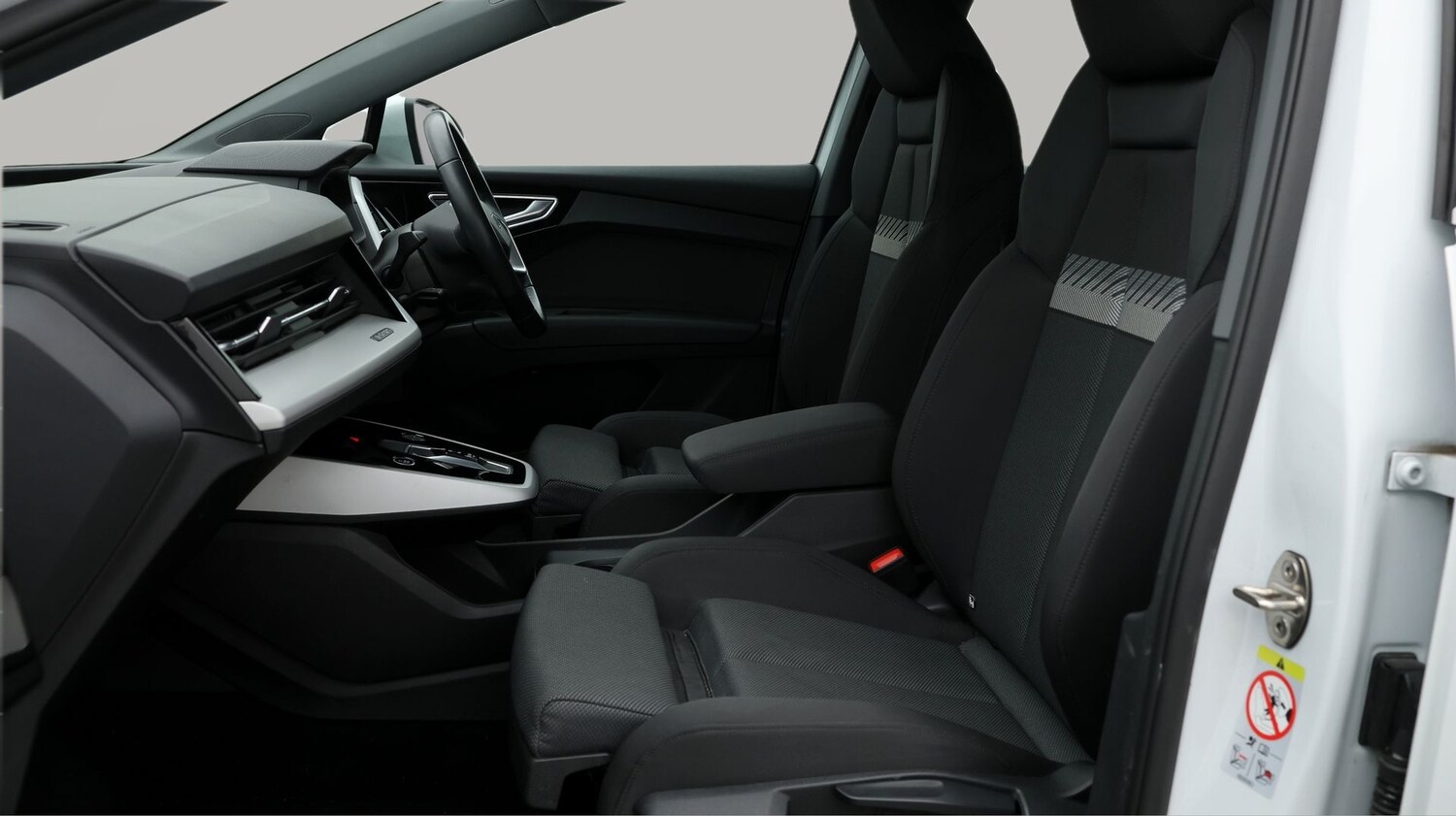 Used Audi Q4 e-tron 2023 for sale - 78062176: Photo 14