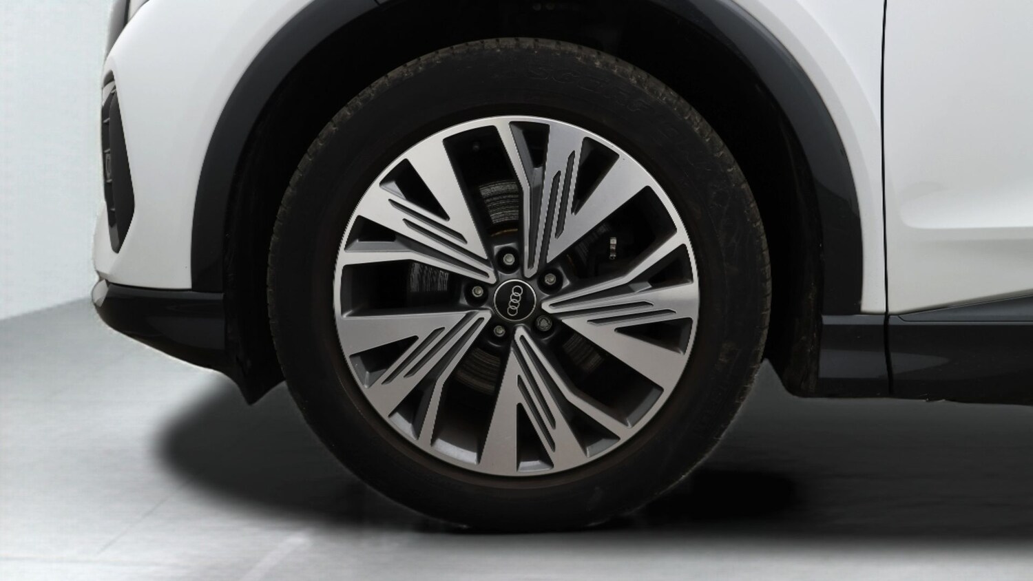 Used Audi Q4 e-tron 2023 for sale - 78062176: Photo 18