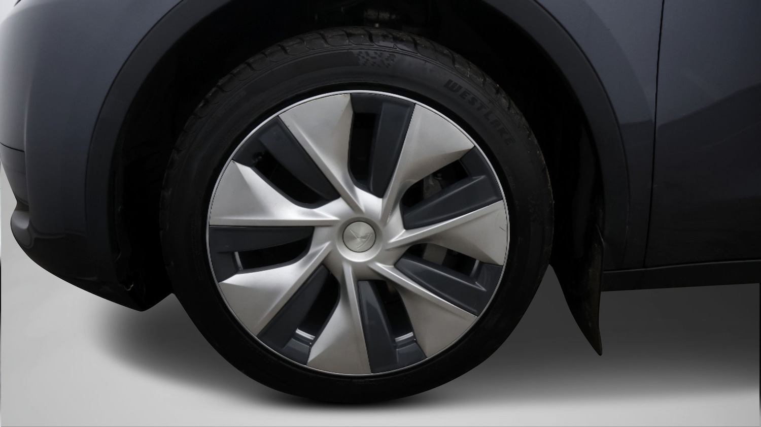 Used Tesla Model Y 2023 for sale - 77532202: Photo 18