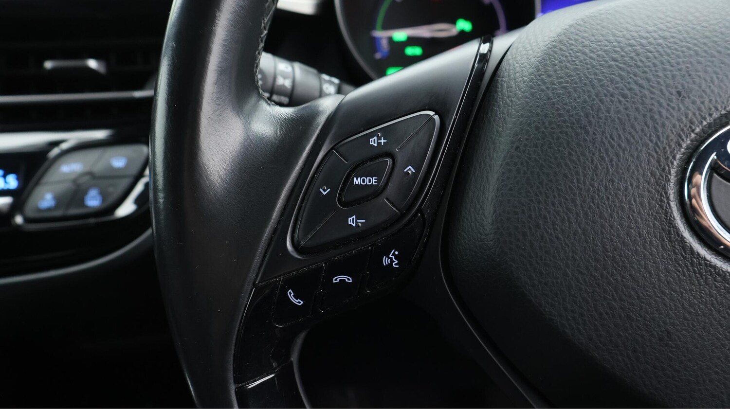 Used Toyota C-HR 2019 for sale - 76158617: Photo 25