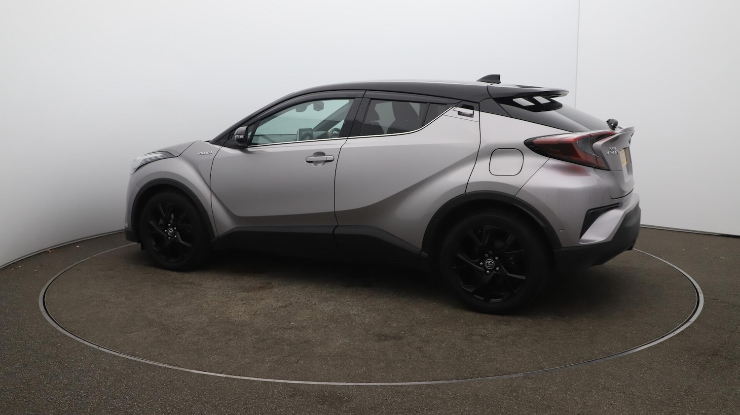 Used Toyota C-HR 2019 for sale - 76158617: Photo 47