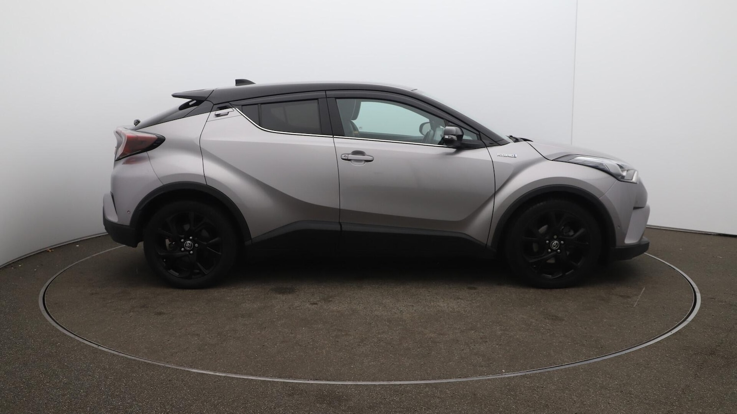 Used Toyota C-HR 2019 for sale - 76158617: Photo 49