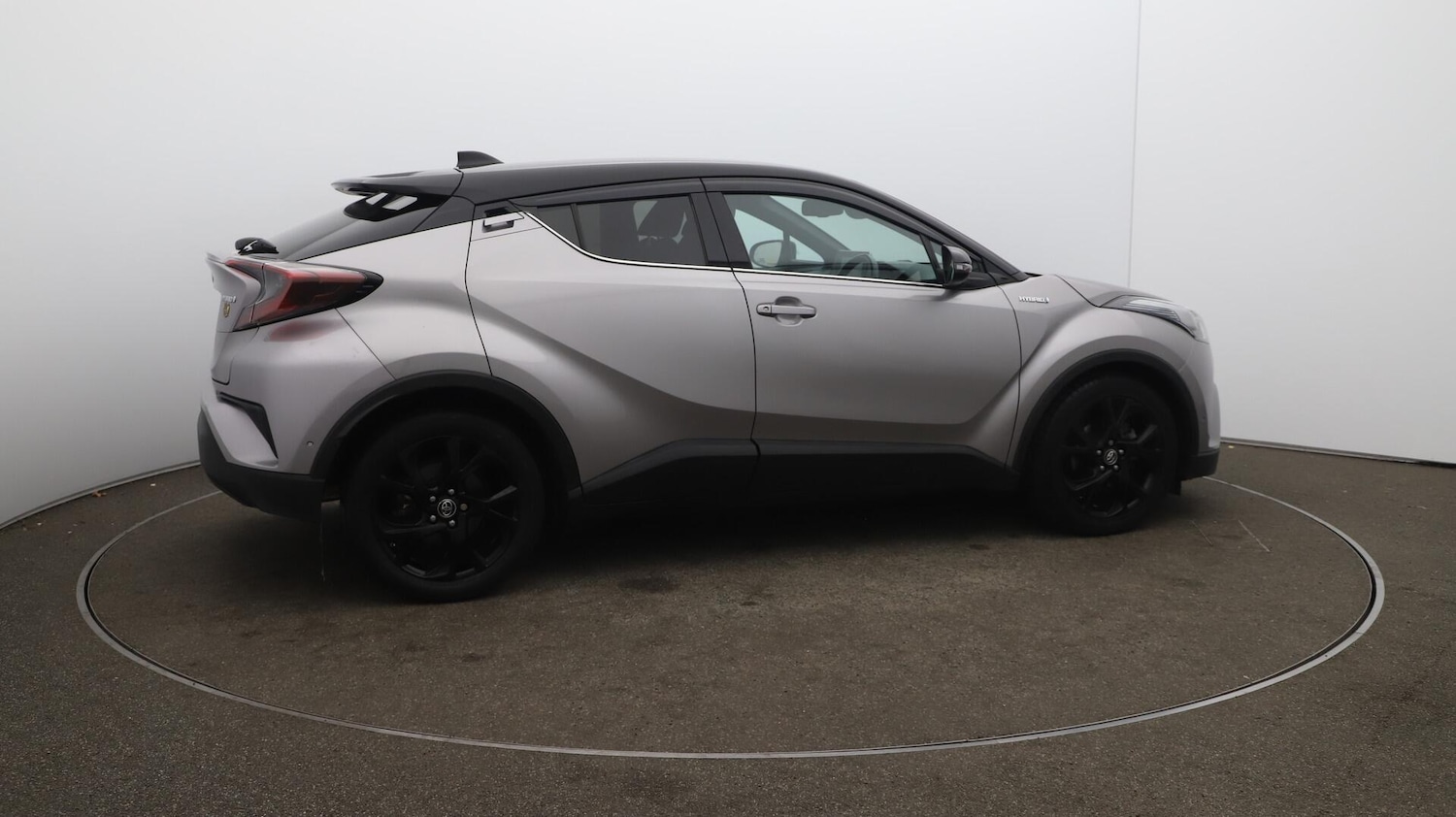 Used Toyota C-HR 2019 for sale - 76158617: Photo 51
