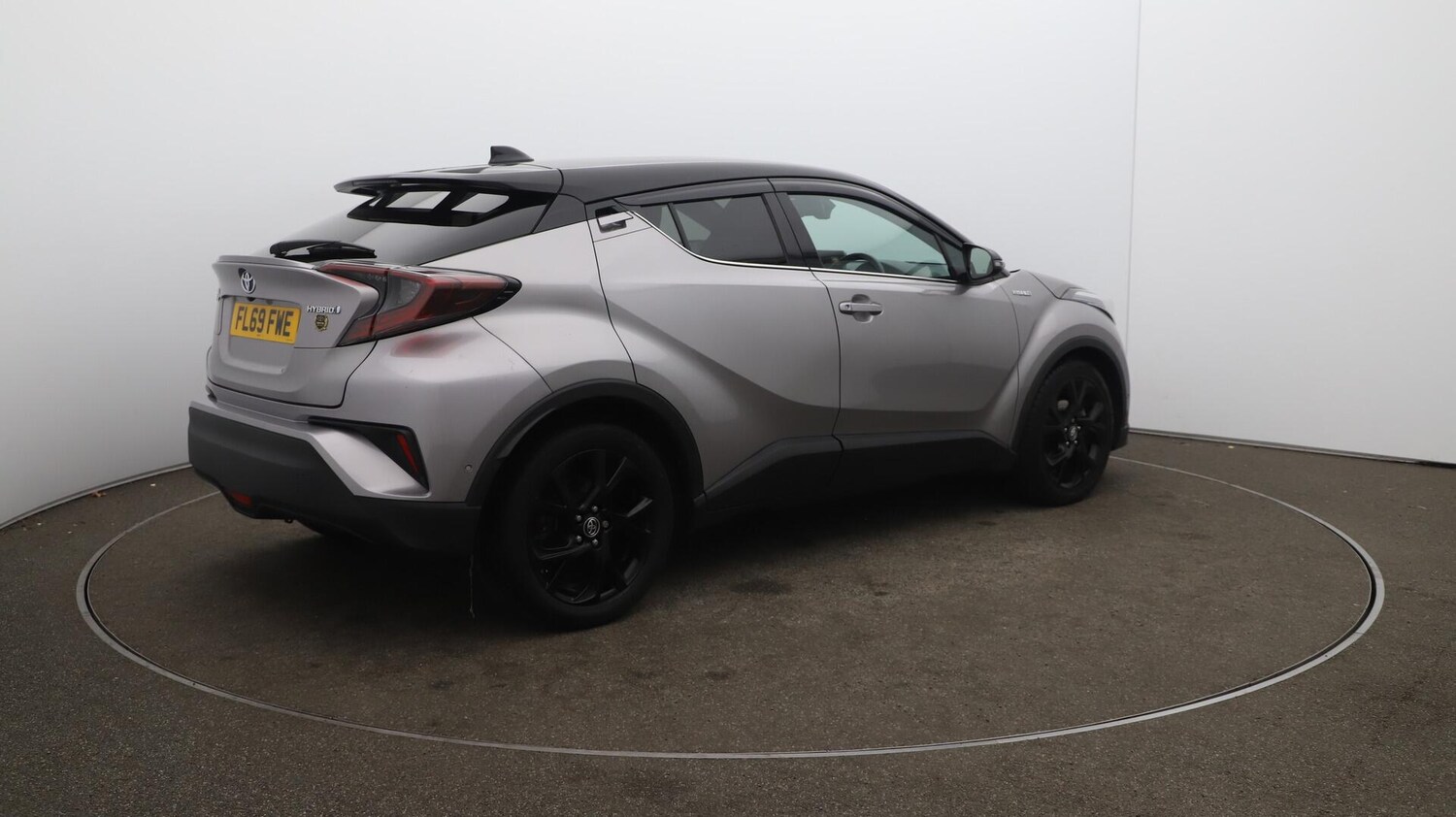 Used Toyota C-HR 2019 for sale - 76158617: Photo 53