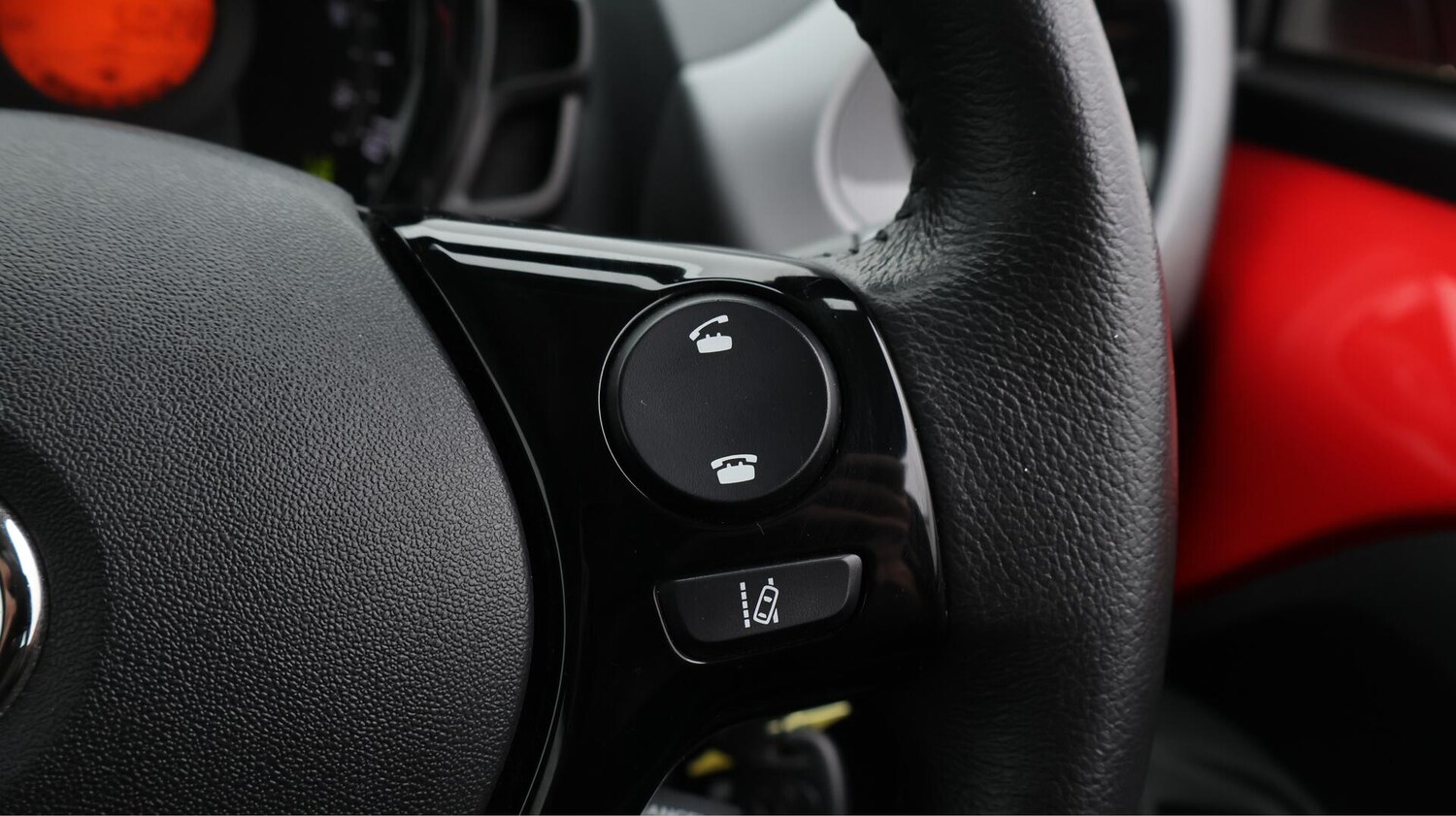 Used Toyota AYGO 2021 for sale - 76606842: Photo 25