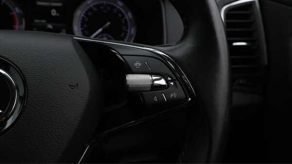 Used Skoda Karoq 2020 for sale - 76238660: Photo 26