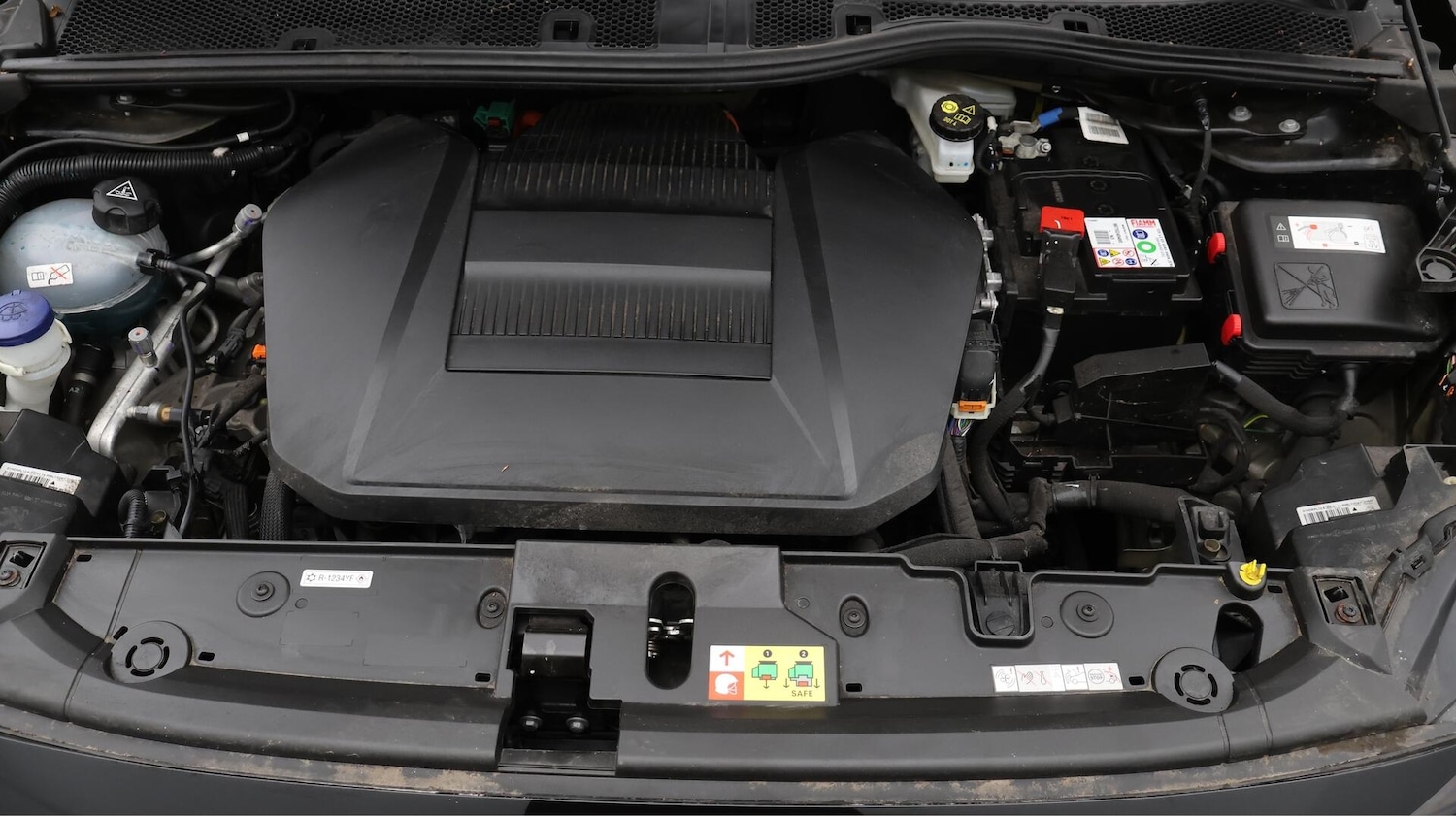 Used Peugeot E-208 2022 for sale - 76138347: Photo 25